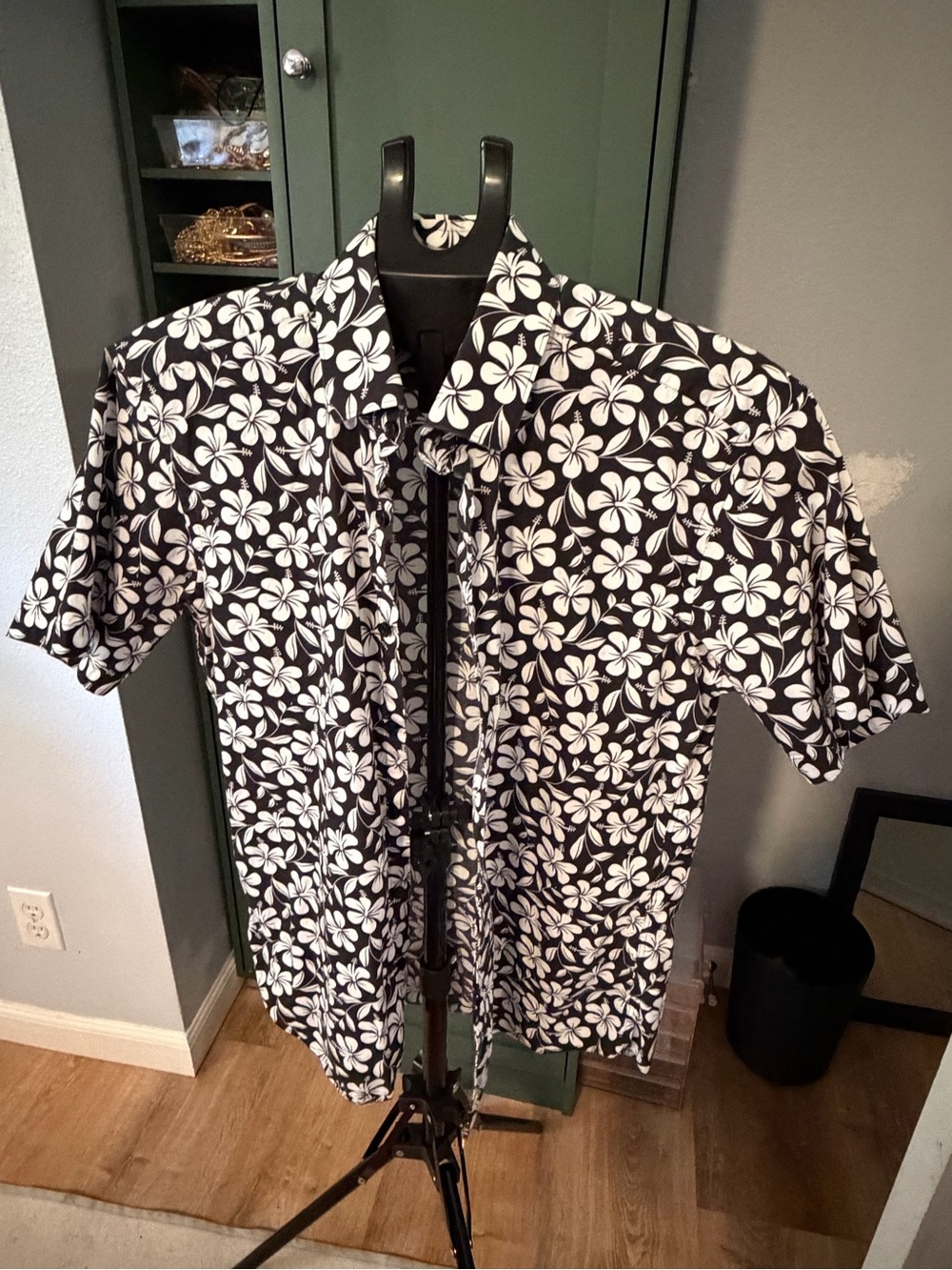 Jared Lang - floral hibiscus print button-down shirt - size L